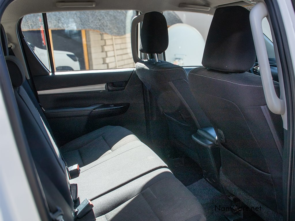 2025 Toyota Hilux photo 5