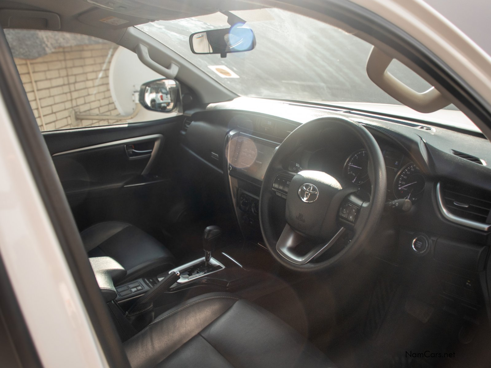 2025 Toyota Fortuner photo 8