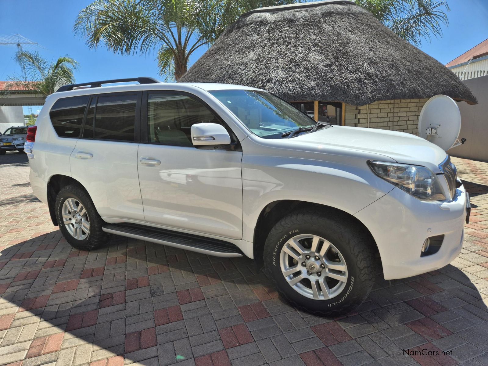 2013 Toyota Prado photo 1