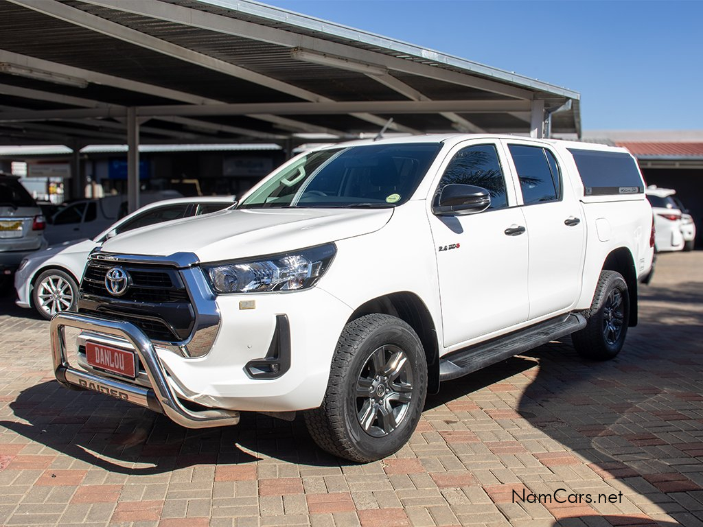 2021 Toyota Hilux photo 2
