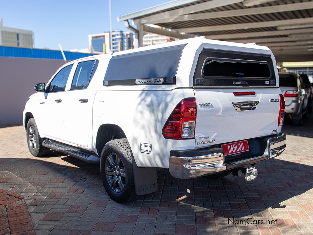 2021 Toyota Hilux photo 3