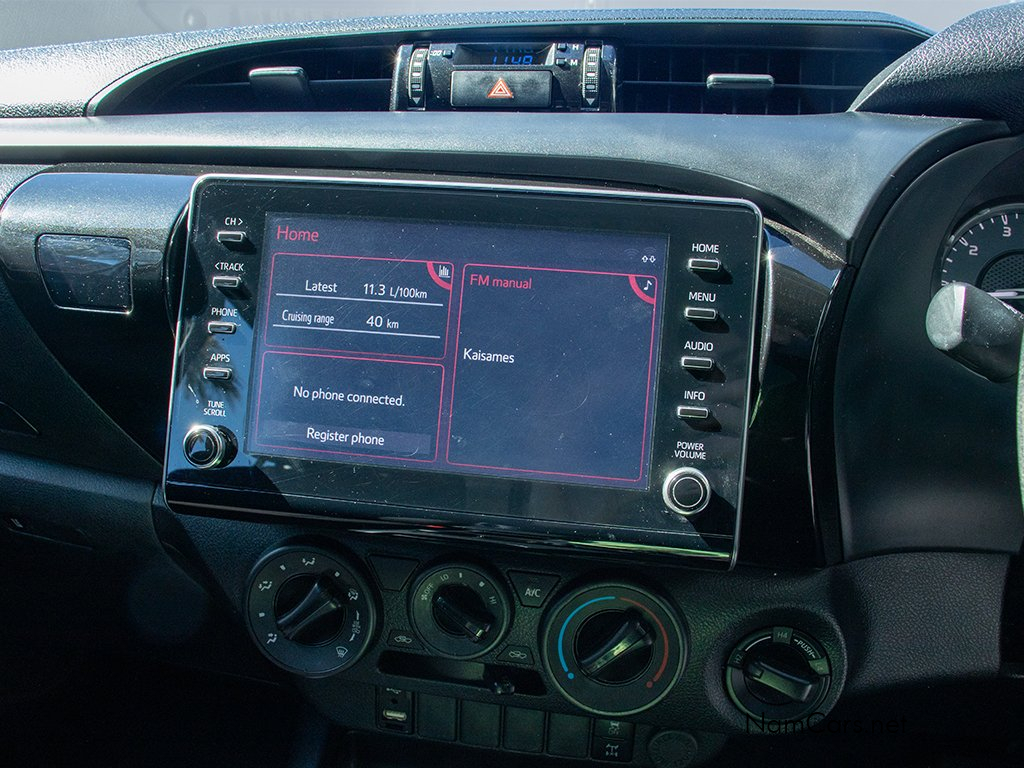 2021 Toyota Hilux photo 9