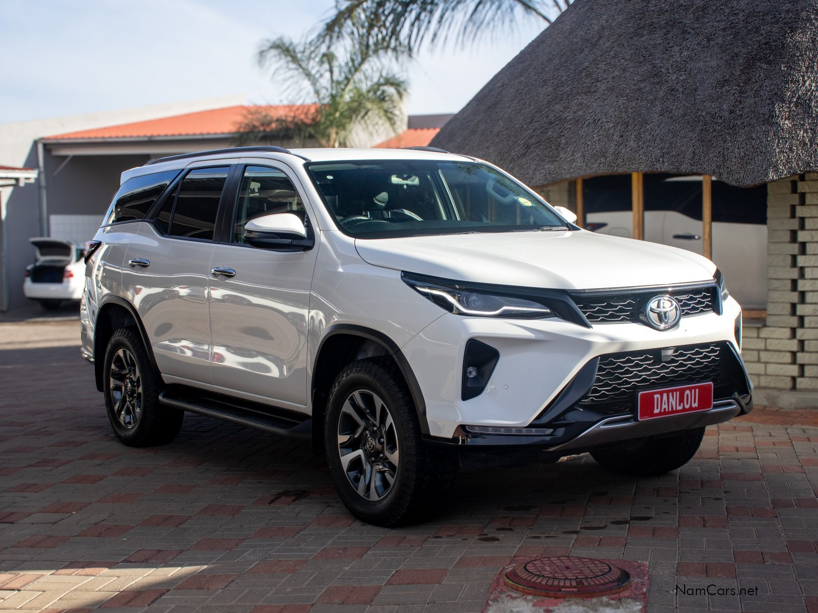 2025 Toyota Fortuner photo 1