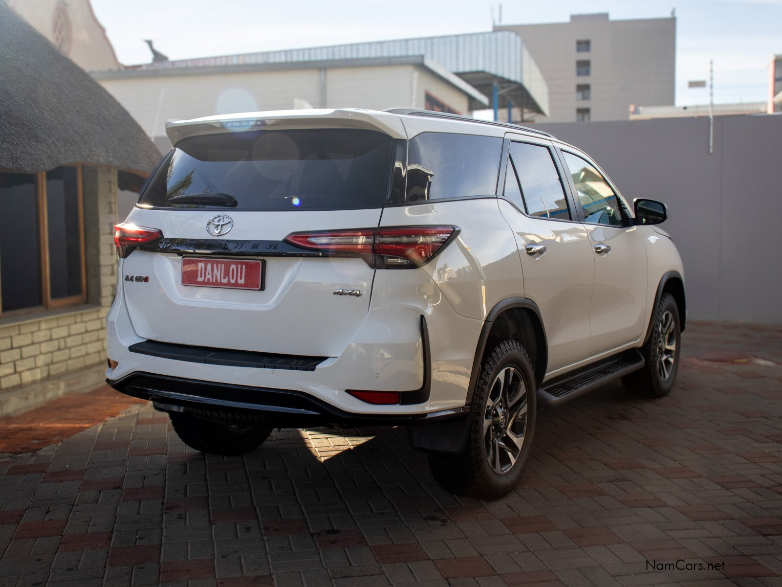 2025 Toyota Fortuner photo 4