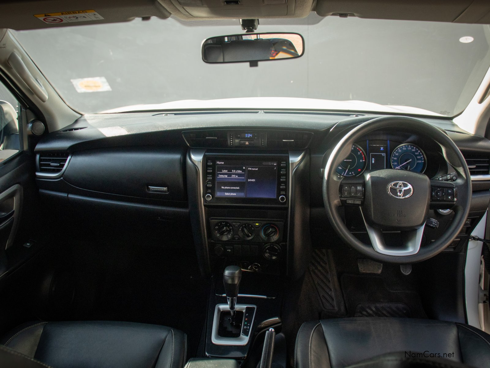 2025 Toyota Fortuner photo 7