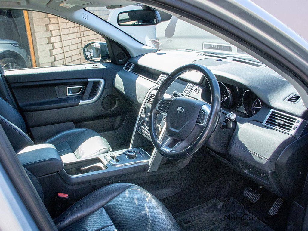 2018 Land Rover Discovery photo 8