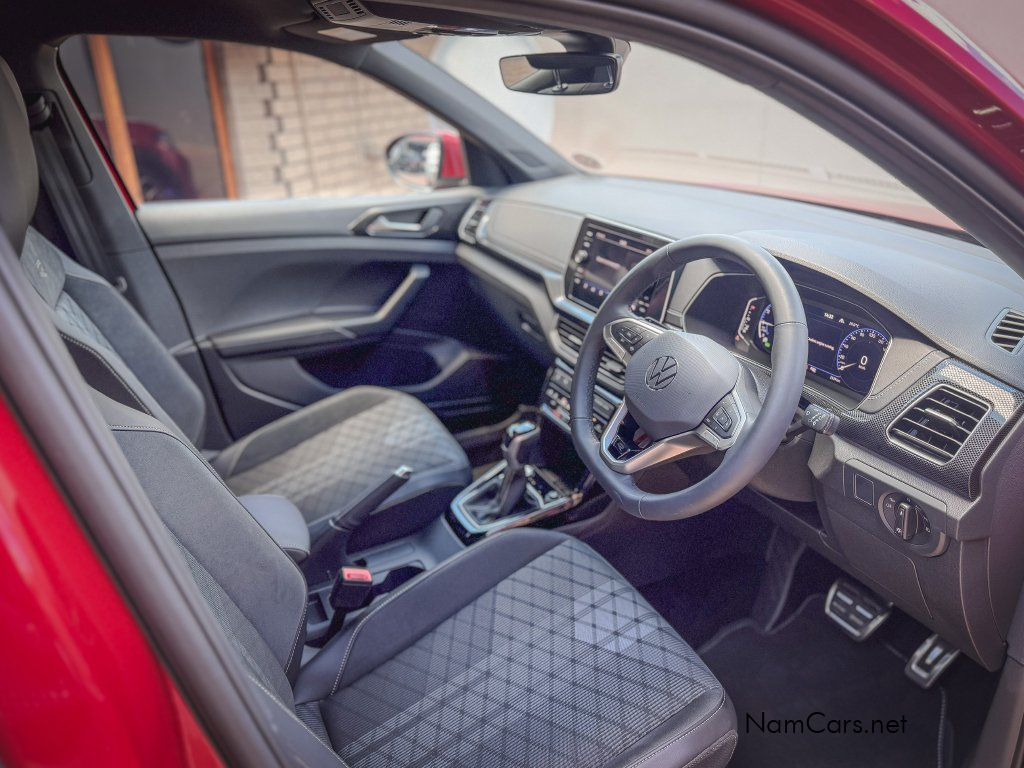 2026 Volkswagen T-Cross photo 8