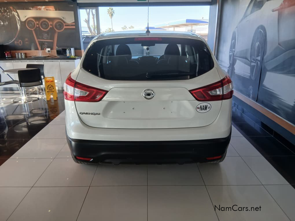2017 Nissan Qashqai photo 3