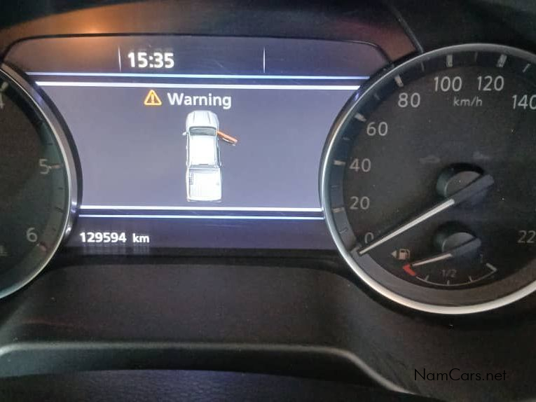 2022 Nissan Navara photo 6