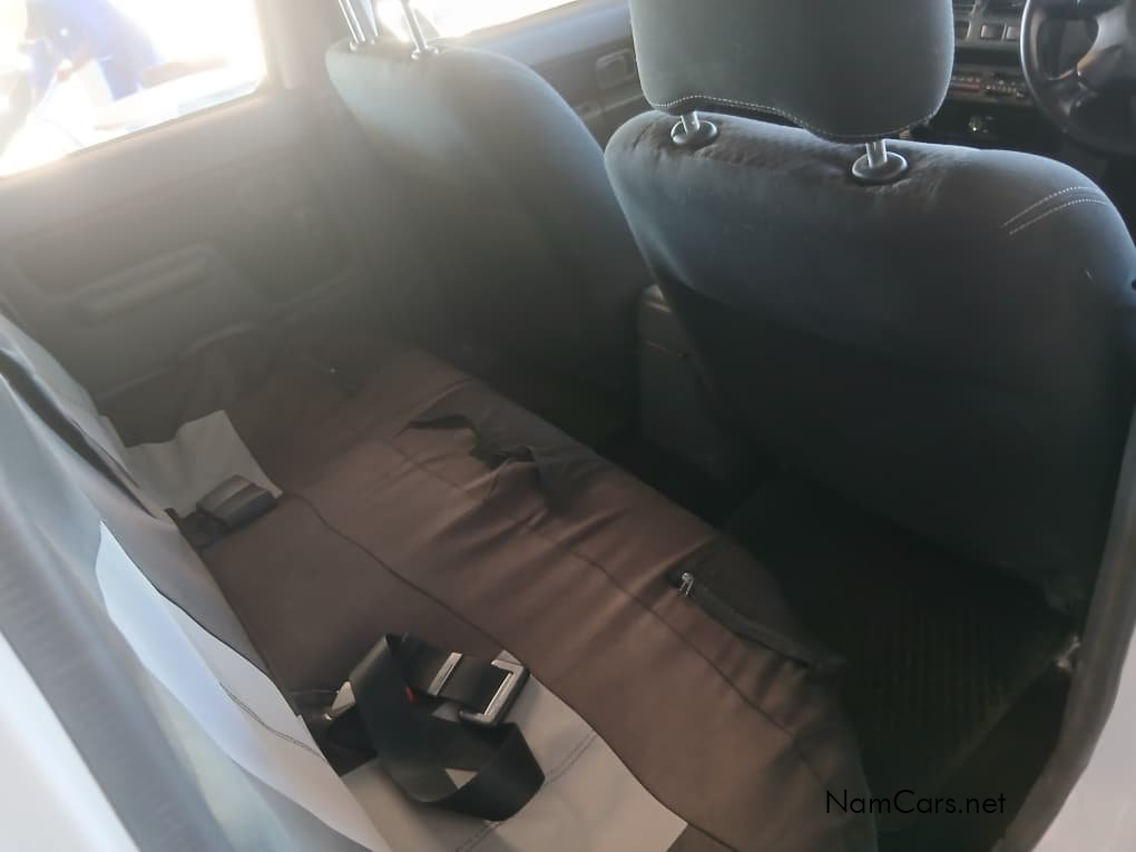 2021 Nissan Hardbody photo 7